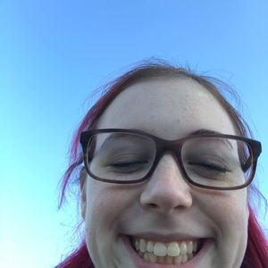 Meet your Posher, Evie